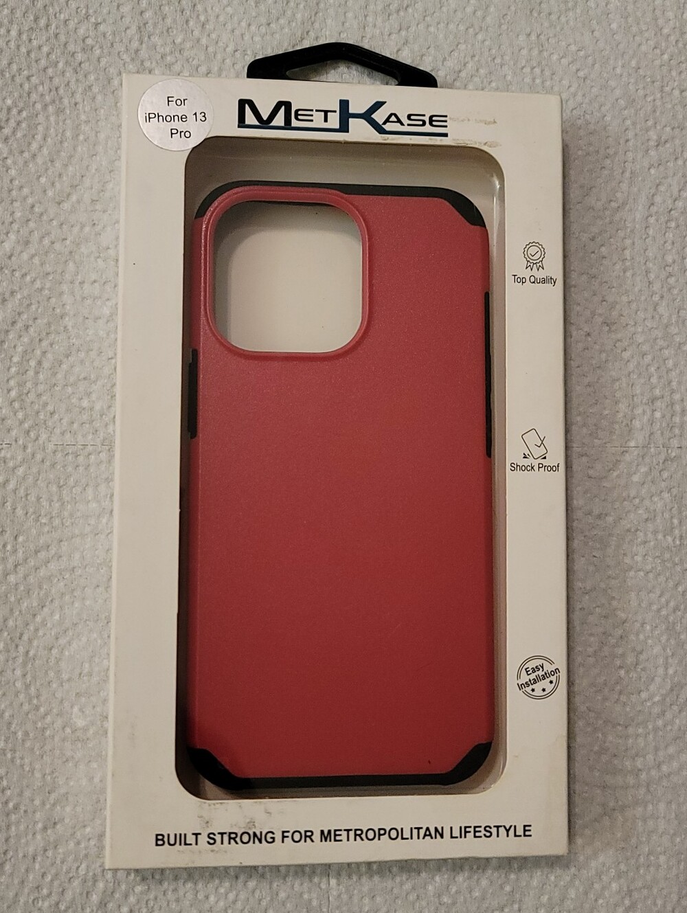 Protective iPhone 13 Pro Case - Red/Black